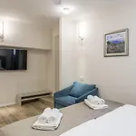 Cor 4*