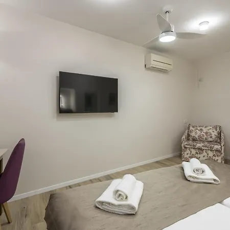 Cor بيت ضيافة سبليت